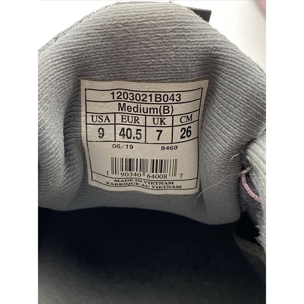 Brooks Shoes Revel 3 Womens 9 Gray Pink Running Athletic Sneakers Gym Walking - Picture 3 of 16